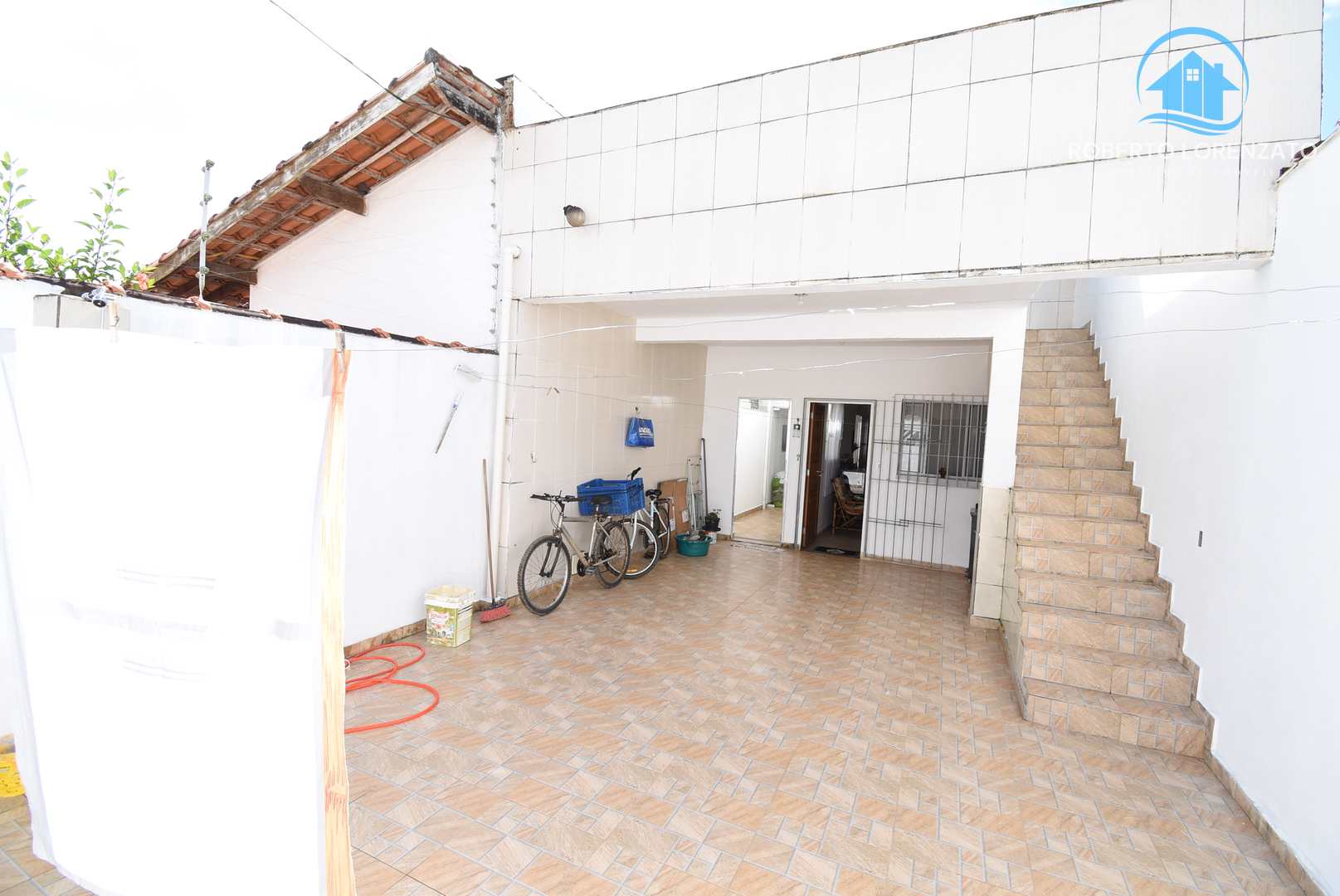 Casa à venda com 2 quartos, 113m² - Foto 2