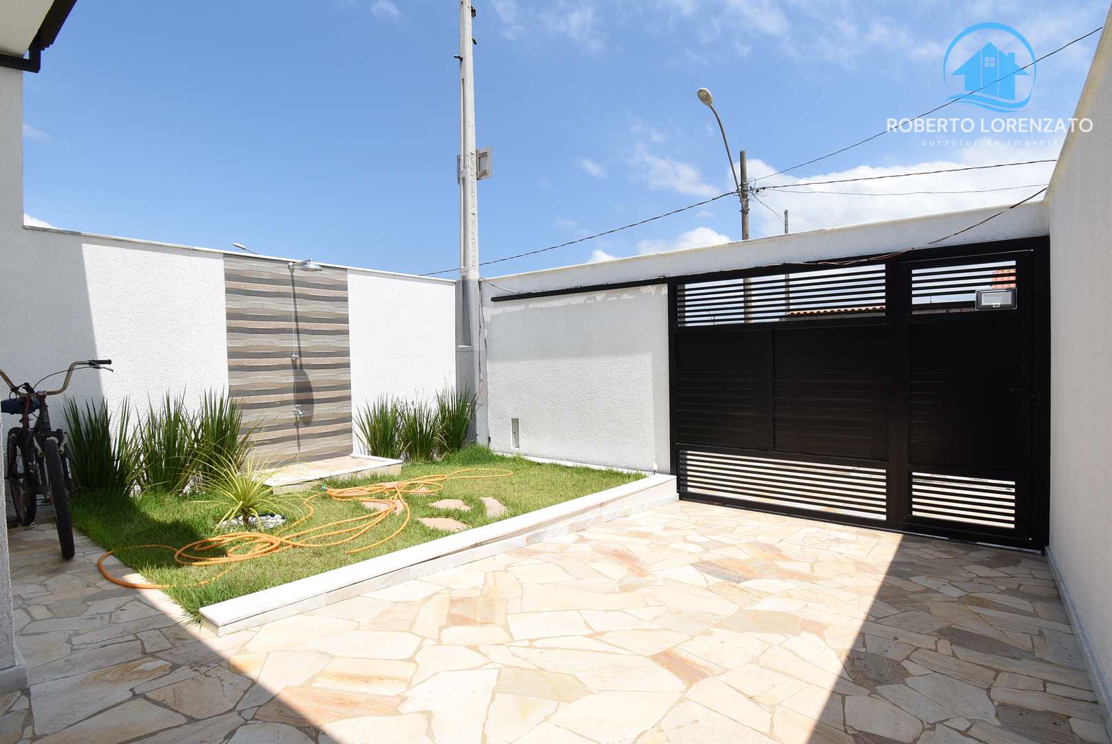 Casa à venda com 2 quartos, 80m² - Foto 2