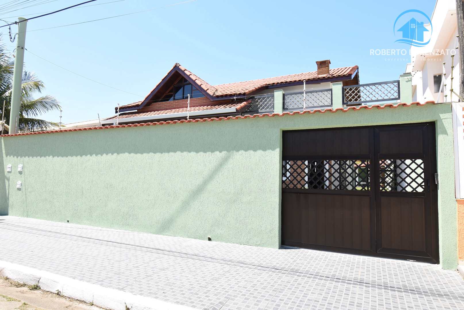 Casa à venda com 3 quartos, 163m² - Foto 2