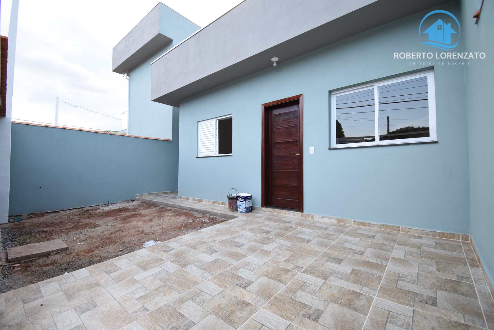 Casa à venda com 2 quartos, 65m² - Foto 2