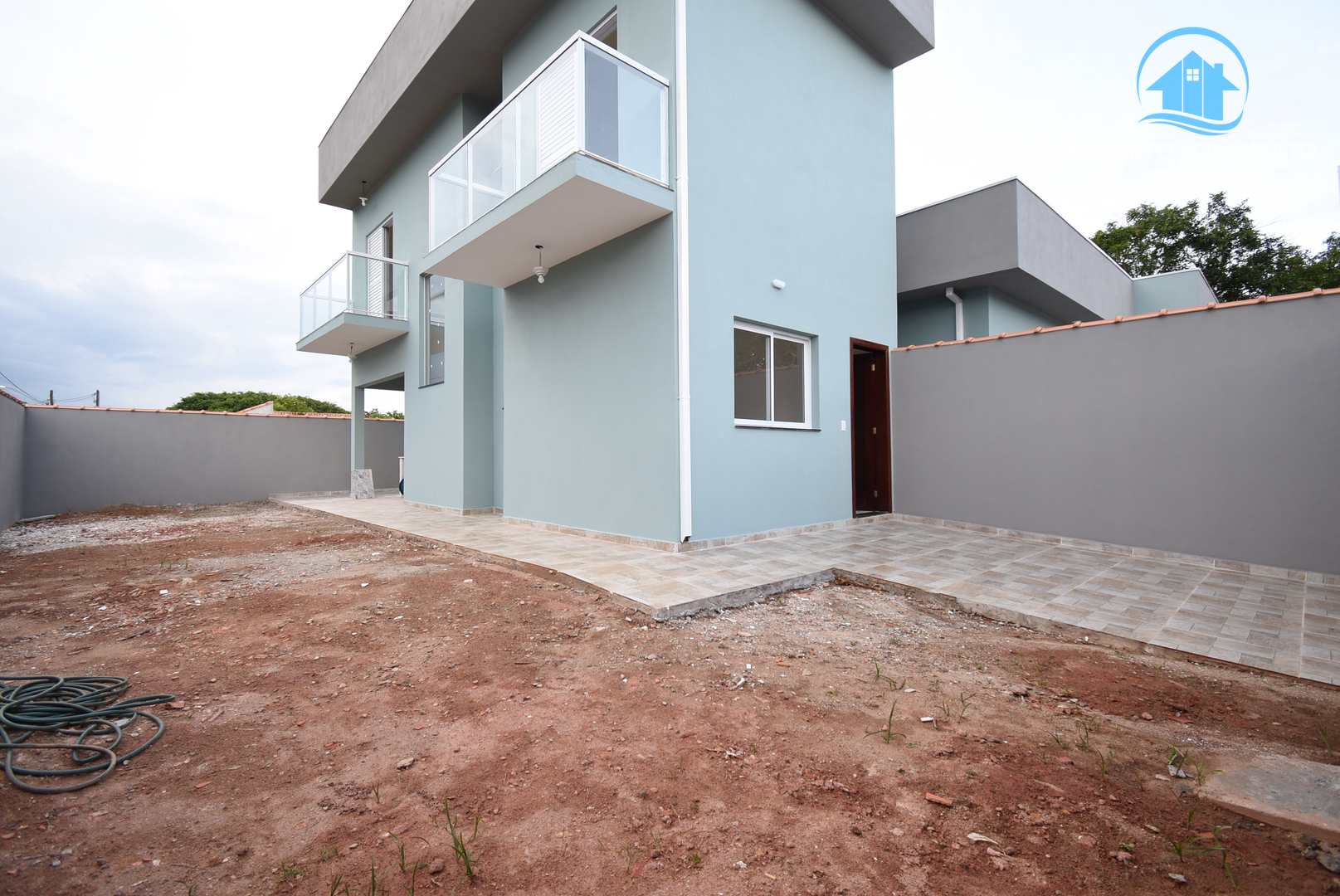 Casa à venda com 2 quartos, 69m² - Foto 3