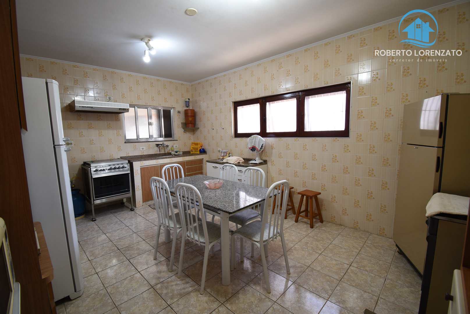 Casa à venda com 4 quartos, 248m² - Foto 11