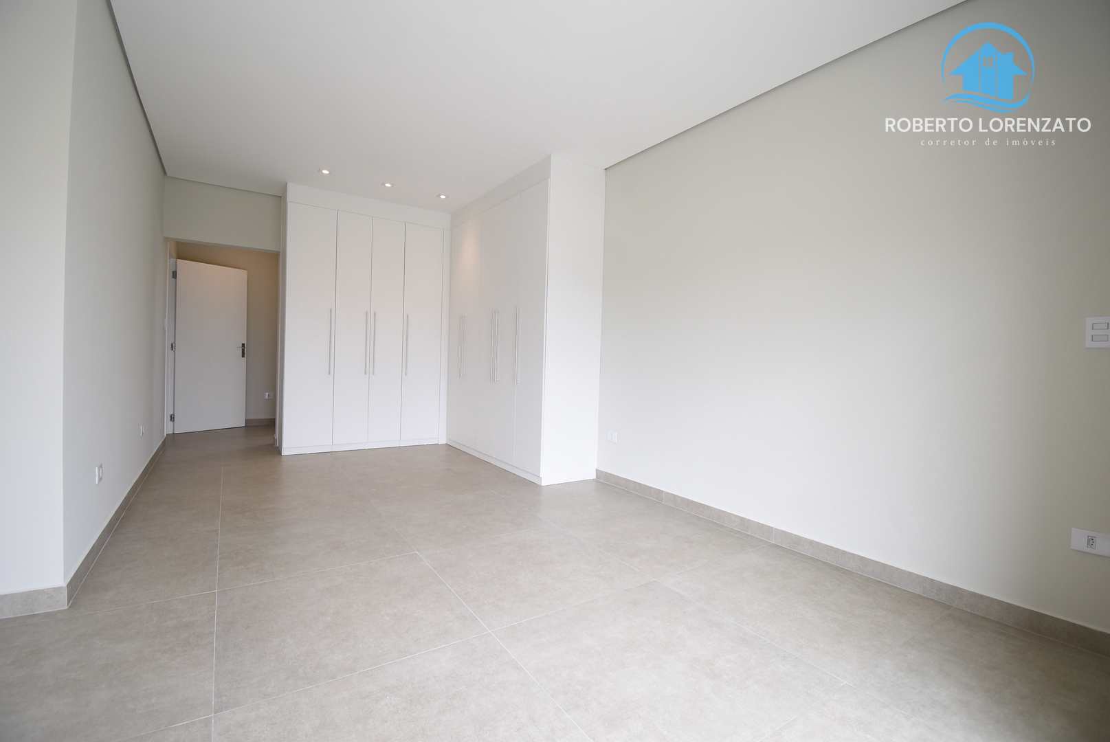 Casa à venda com 4 quartos, 215m² - Foto 29