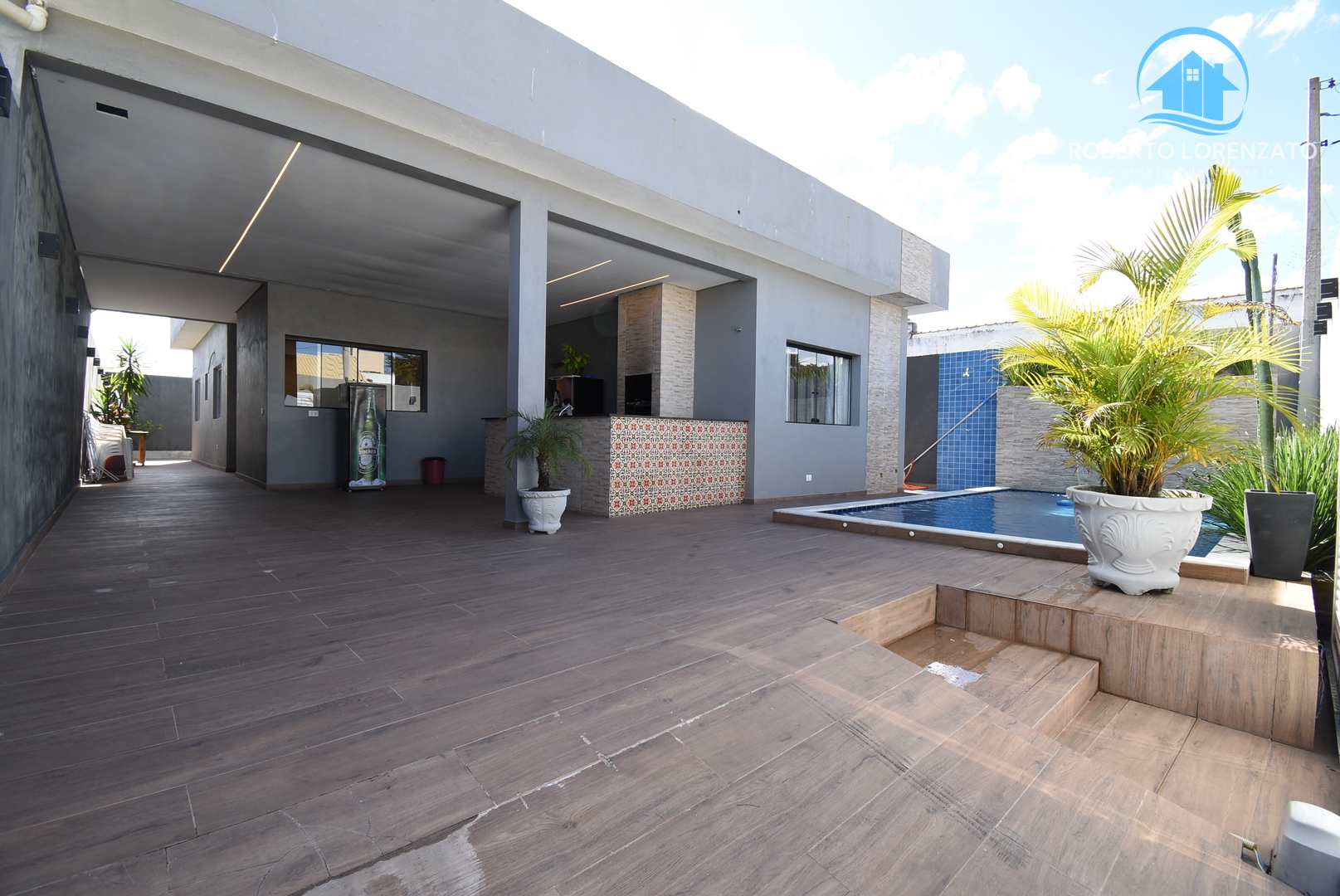 Casa à venda com 3 quartos, 140m² - Foto 2