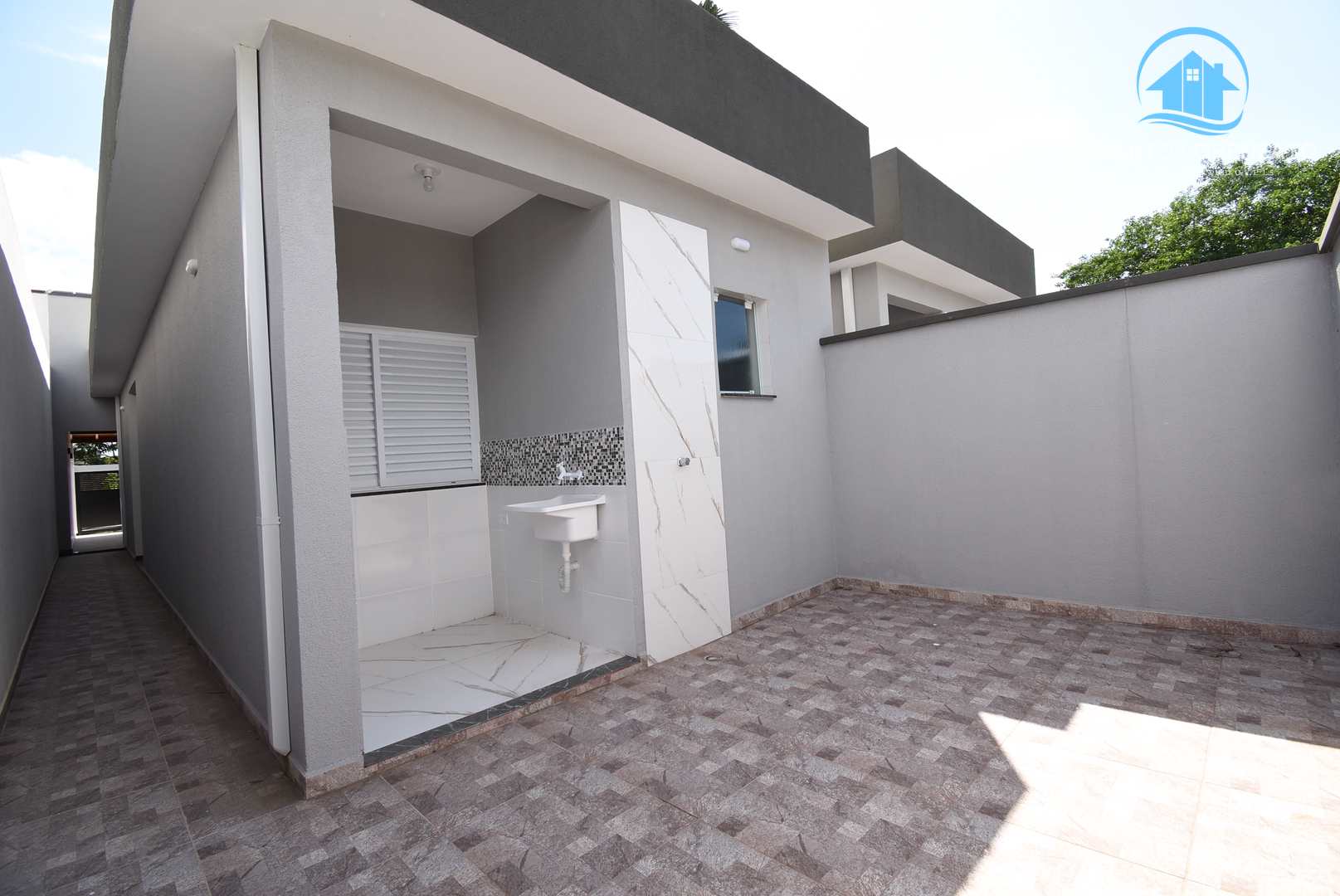 Casa à venda com 2 quartos, 75m² - Foto 18