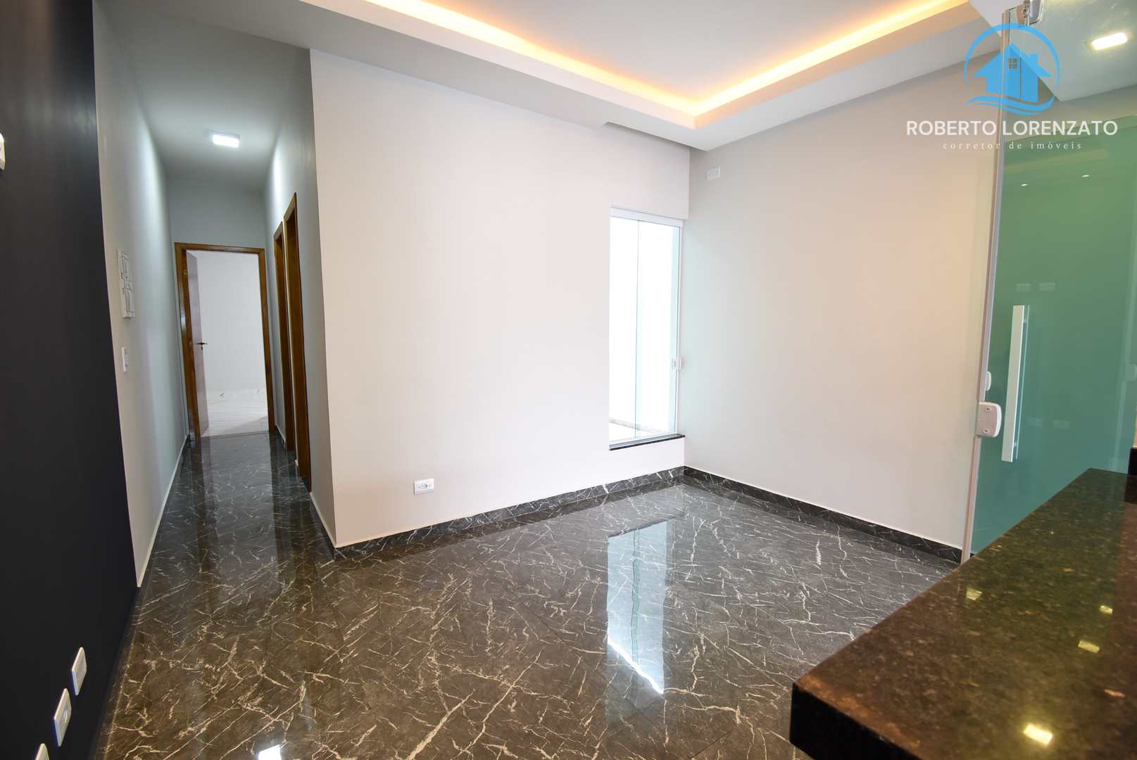 Casa à venda com 2 quartos, 75m² - Foto 9