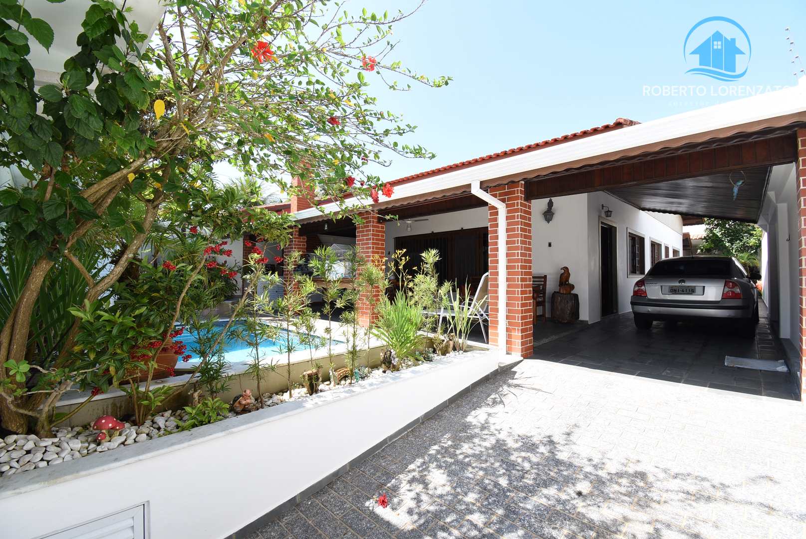 Casa à venda com 3 quartos, 188m² - Foto 1