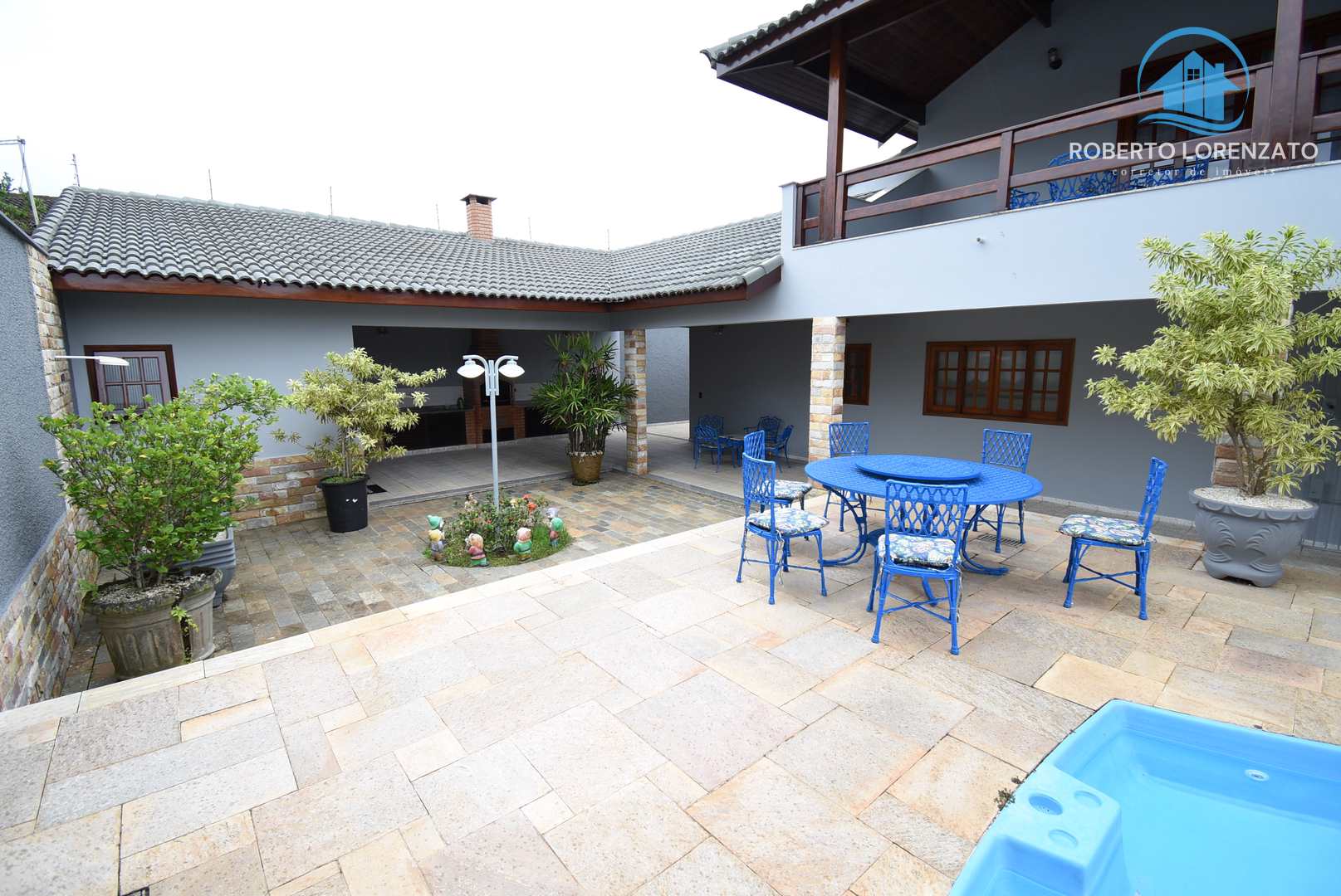 Casa à venda com 5 quartos, 300m² - Foto 32