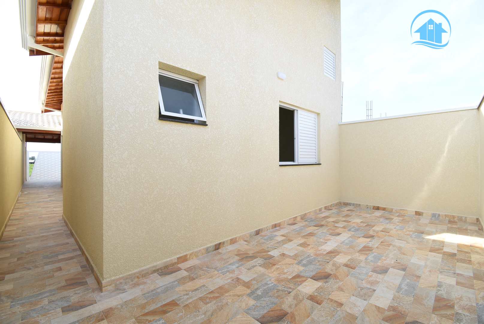 Casa à venda com 2 quartos, 83m² - Foto 6