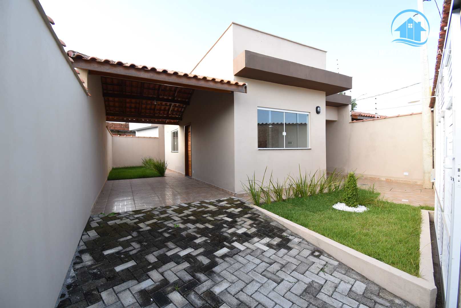 Casa à venda com 2 quartos, 71m² - Foto 2