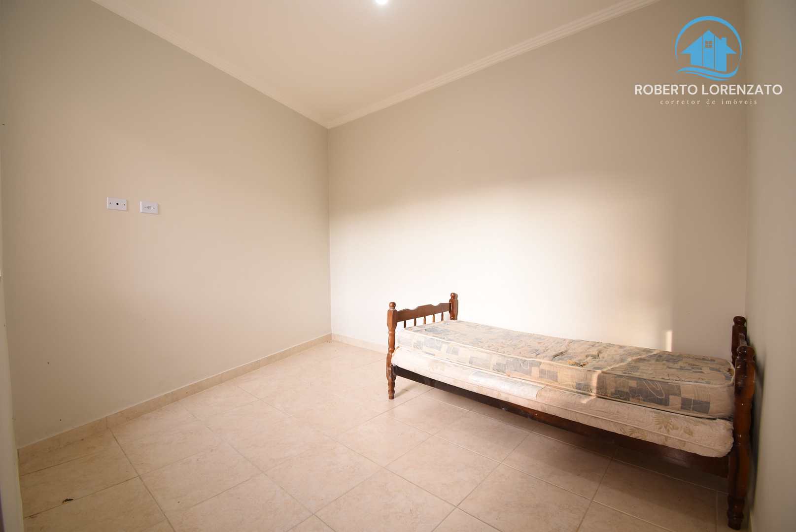 Casa à venda com 2 quartos, 71m² - Foto 12