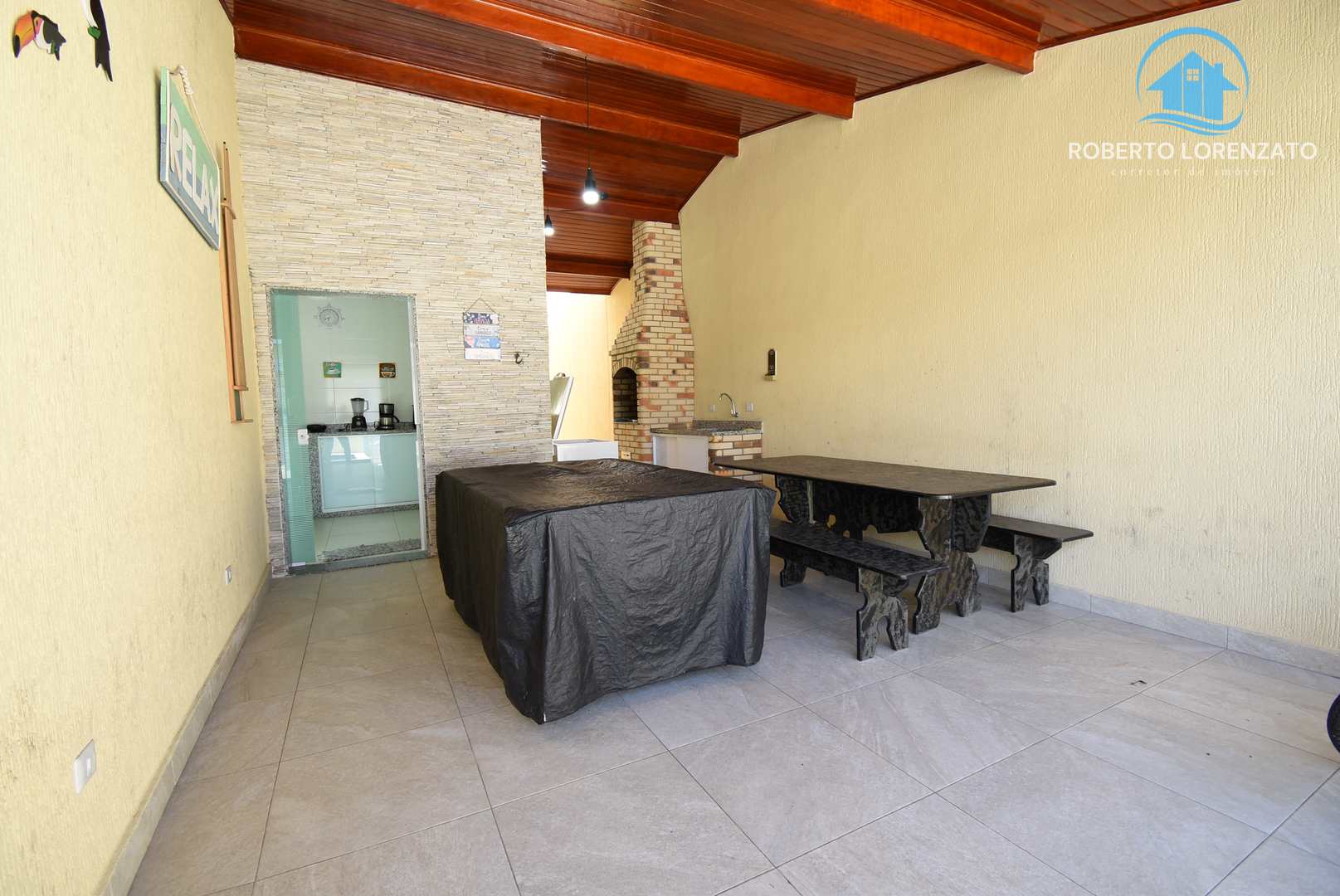 Casa à venda com 5 quartos, 179m² - Foto 4