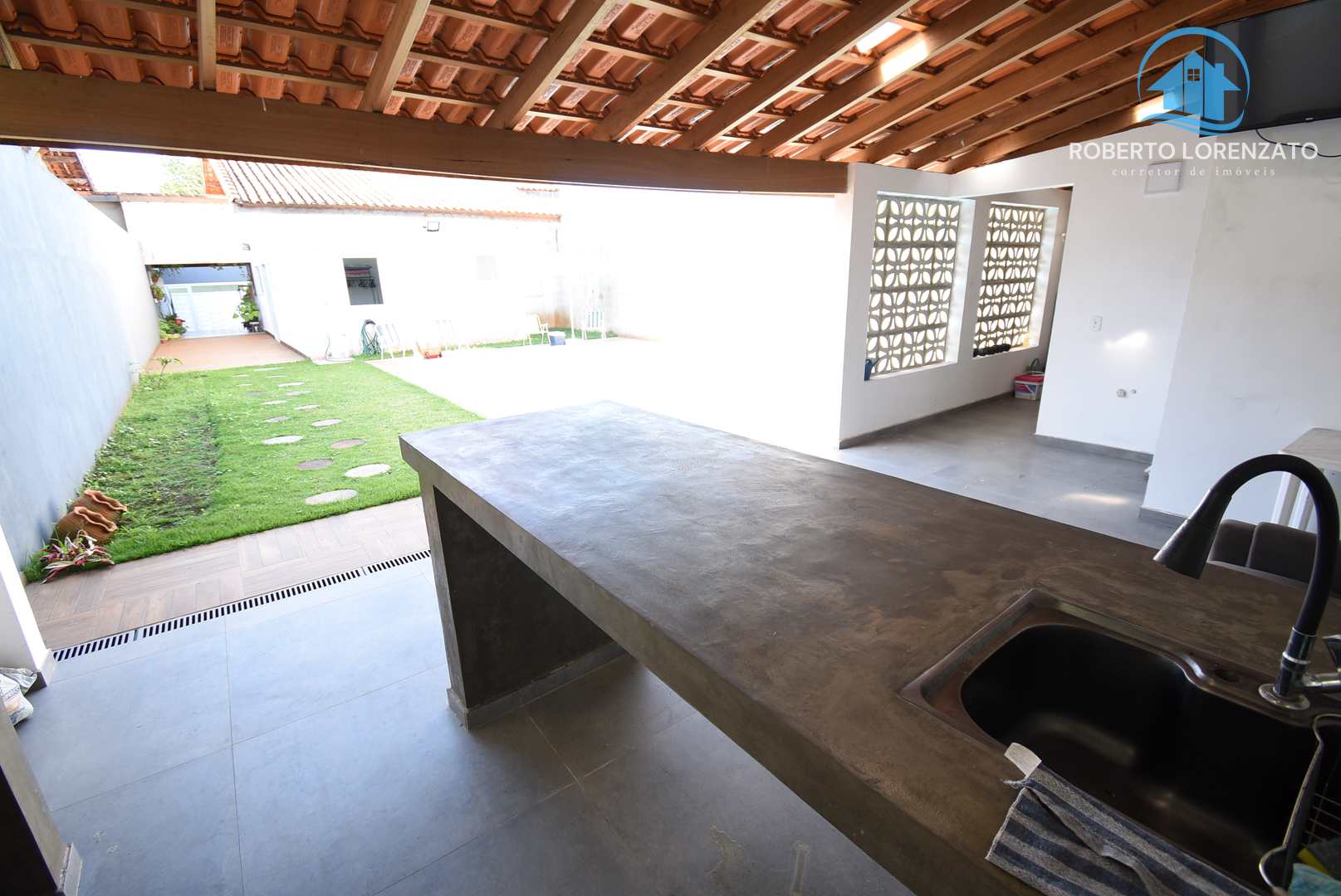 Casa à venda com 2 quartos, 105m² - Foto 13