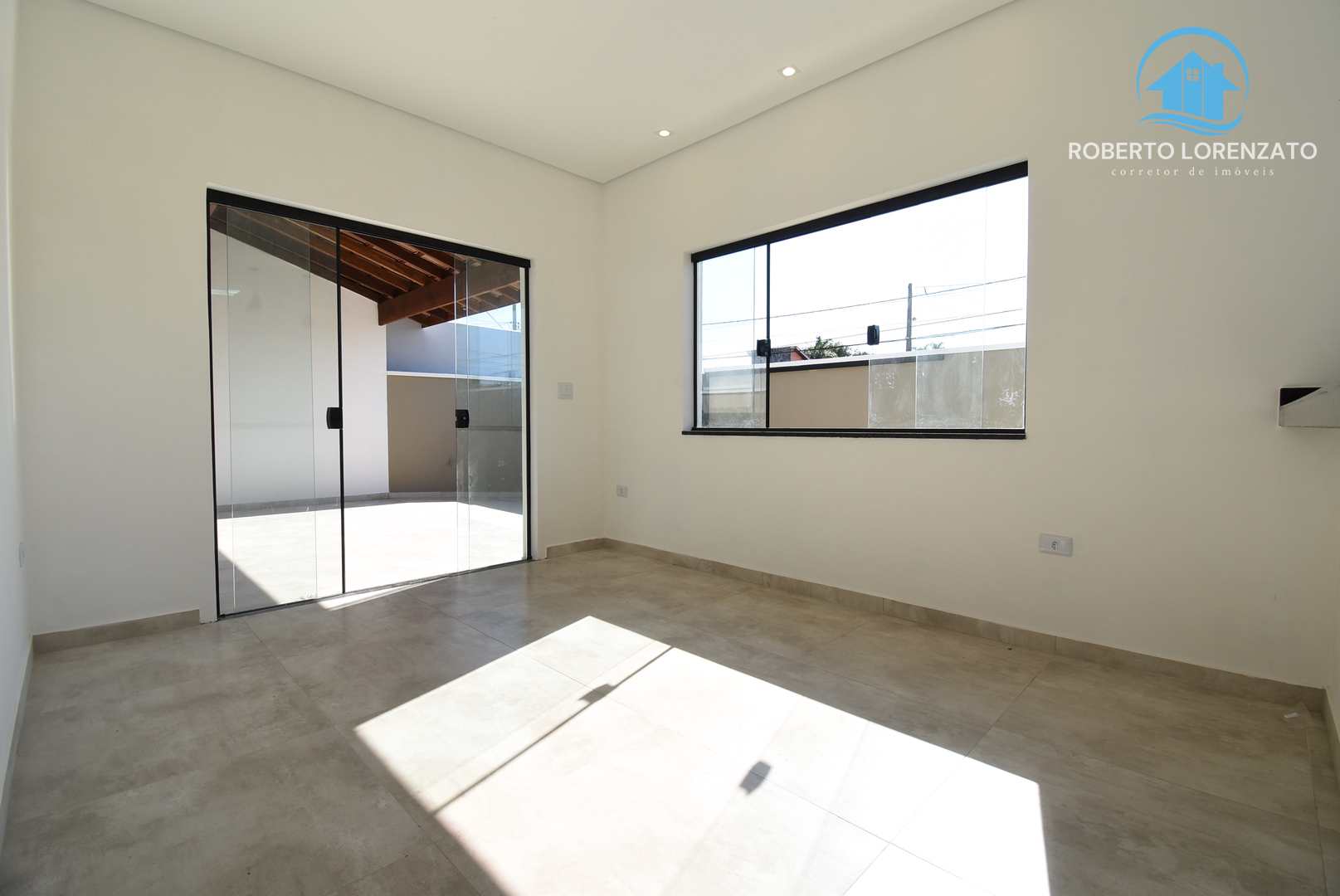 Casa à venda com 2 quartos, 81m² - Foto 11