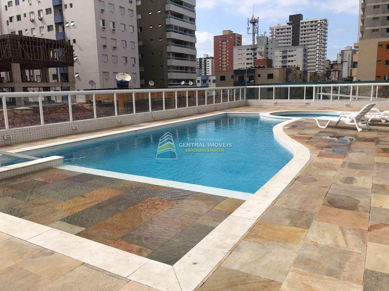 Apartamento à venda com 2 quartos, 82m² - Foto 2