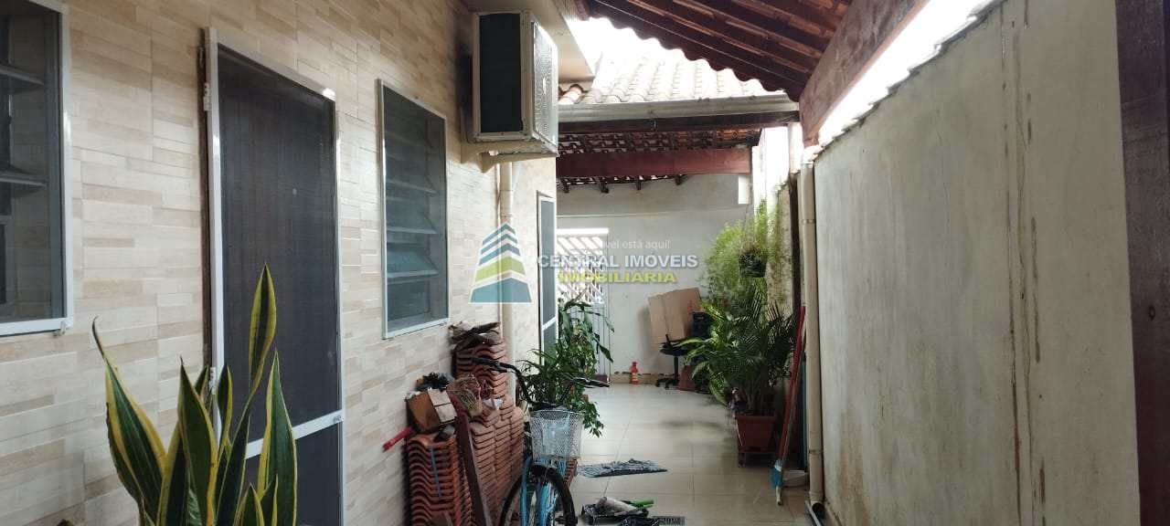 Casa à venda com 2 quartos, 59m² - Foto 4