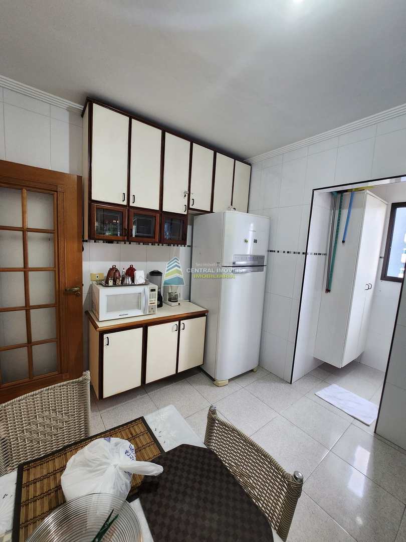 Apartamento para alugar com 3 quartos, 131m² - Foto 20