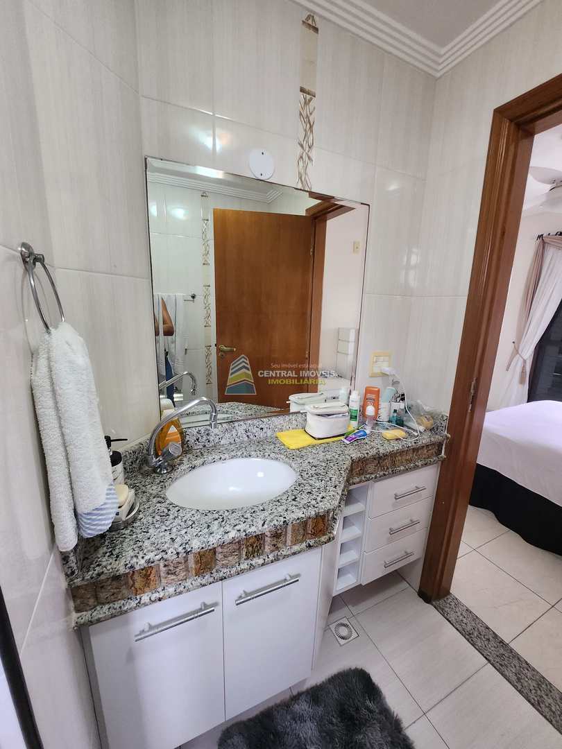 Apartamento para alugar com 3 quartos, 131m² - Foto 41