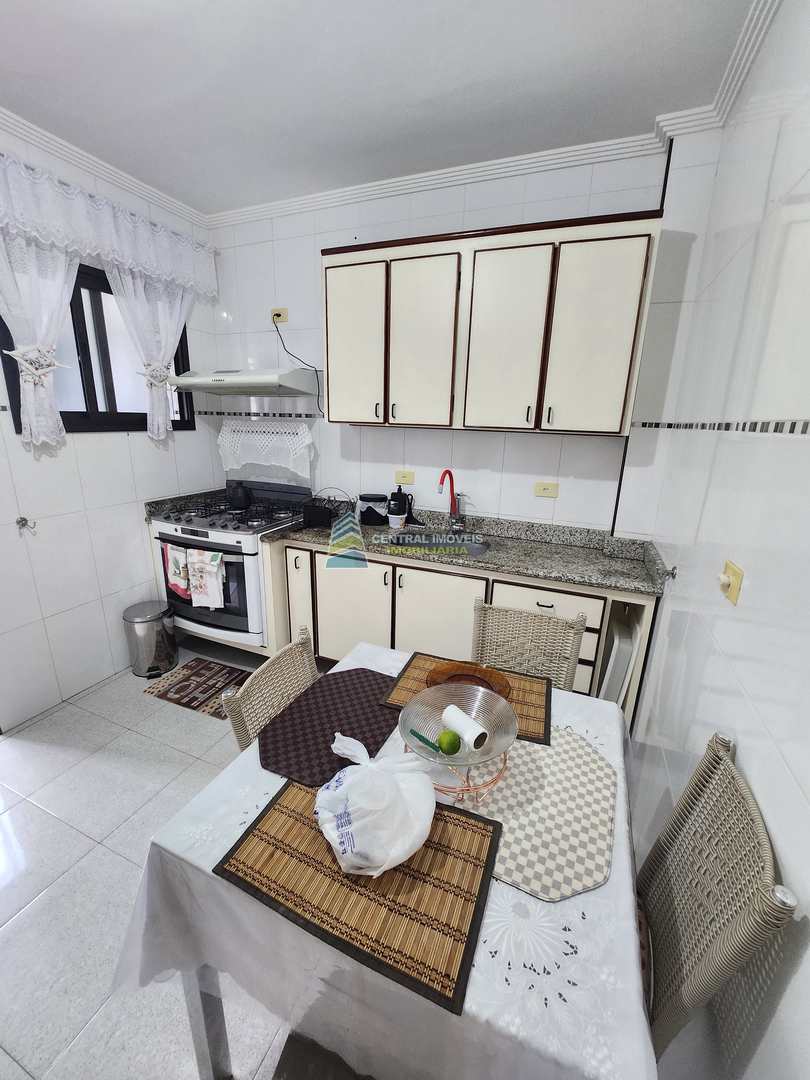 Apartamento para alugar com 3 quartos, 131m² - Foto 24