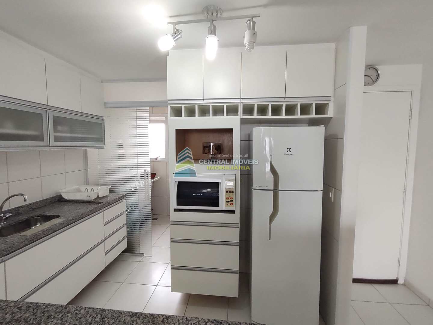 Apartamento à venda com 2 quartos, 69m² - Foto 17