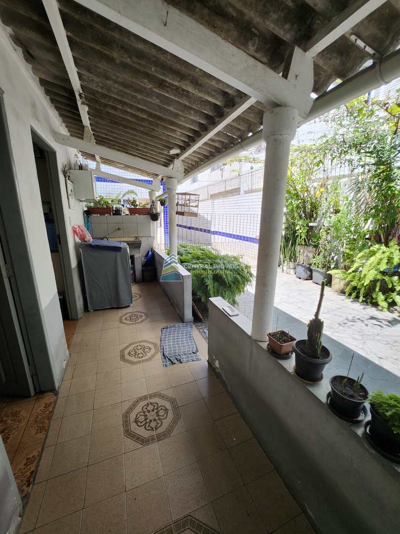 Sobrado à venda com 4 quartos, 304m² - Foto 85