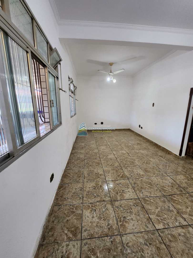 Sobrado à venda com 4 quartos, 304m² - Foto 4