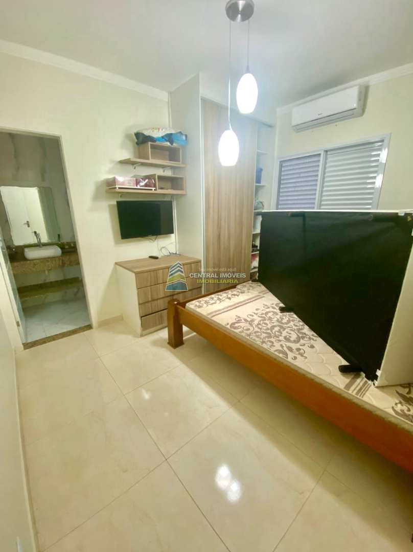 Sobrado à venda com 4 quartos, 351m² - Foto 13