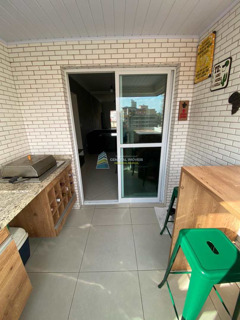 Apartamento à venda com 2 quartos, 70m² - Foto 3