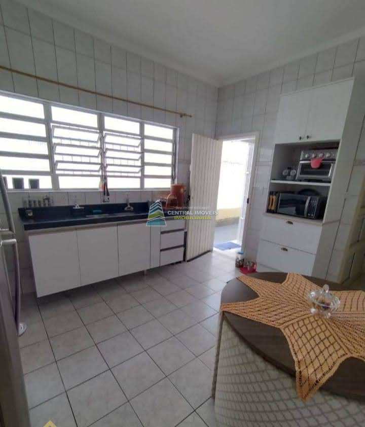 Casa à venda com 2 quartos, 160m² - Foto 12