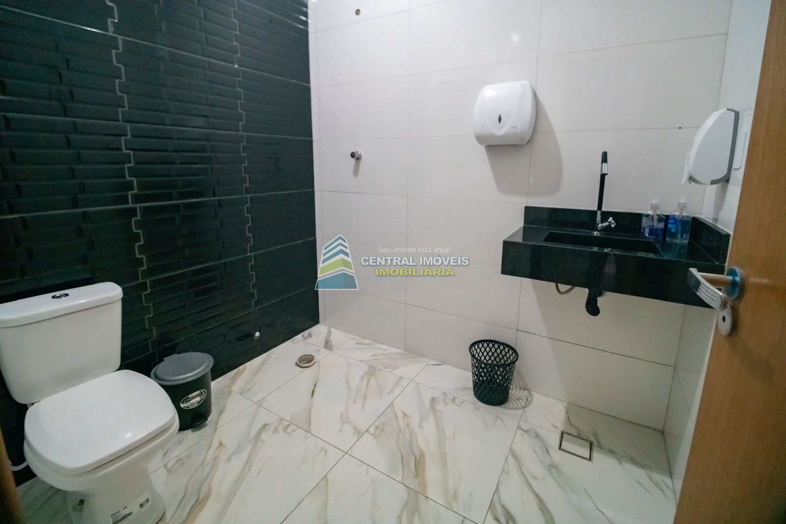 Sobrado à venda com 5 quartos, 350m² - Foto 27