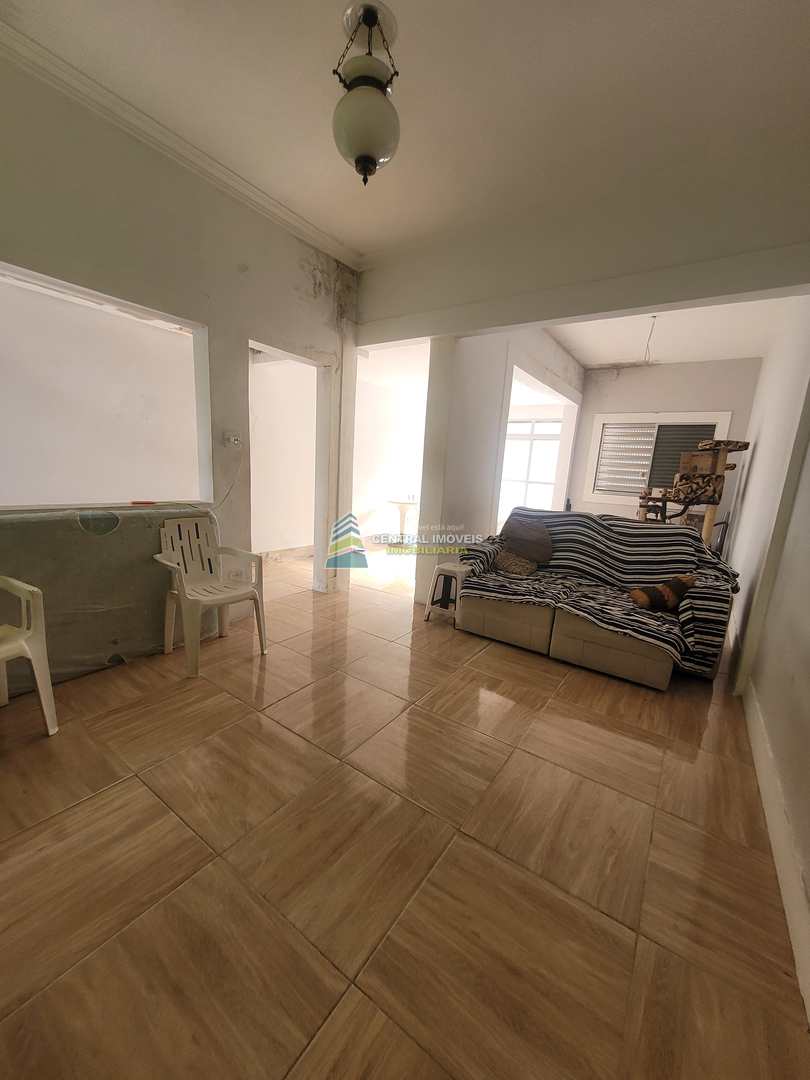 Casa para alugar com 1 quarto, 175m² - Foto 1