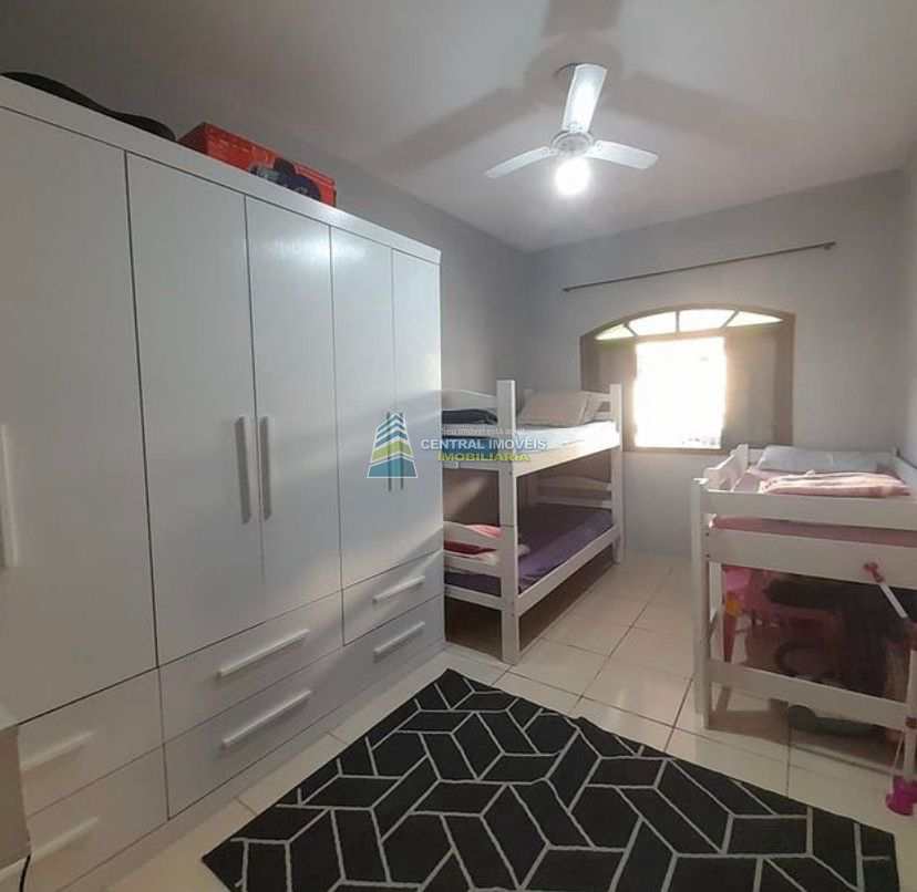 Casa à venda com 3 quartos, 140m² - Foto 2