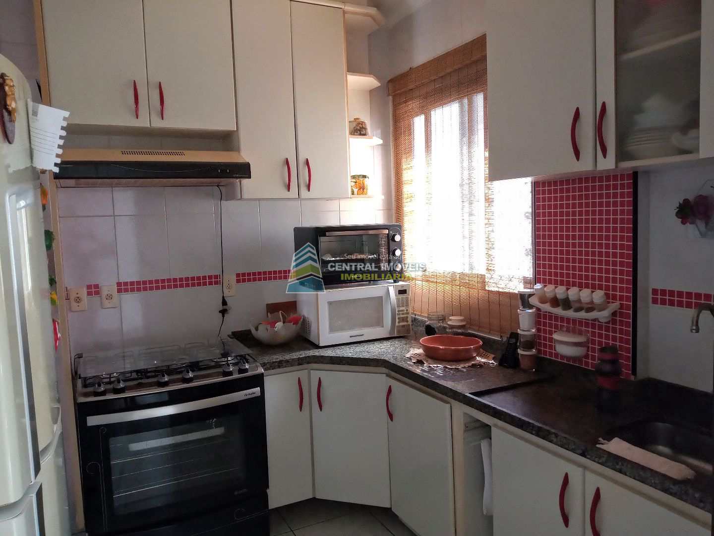 Apartamento à venda com 2 quartos, 75m² - Foto 13