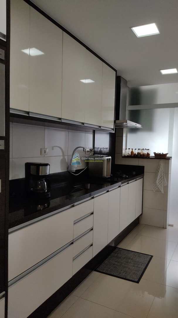 Apartamento à venda com 2 quartos, 80m² - Foto 13