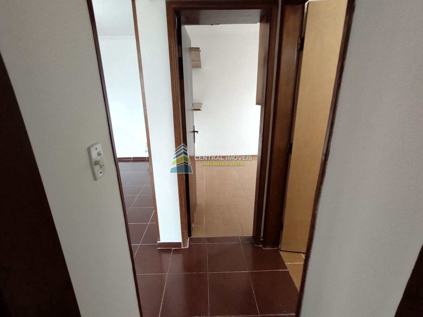 Apartamento à venda com 2 quartos, 75m² - Foto 34