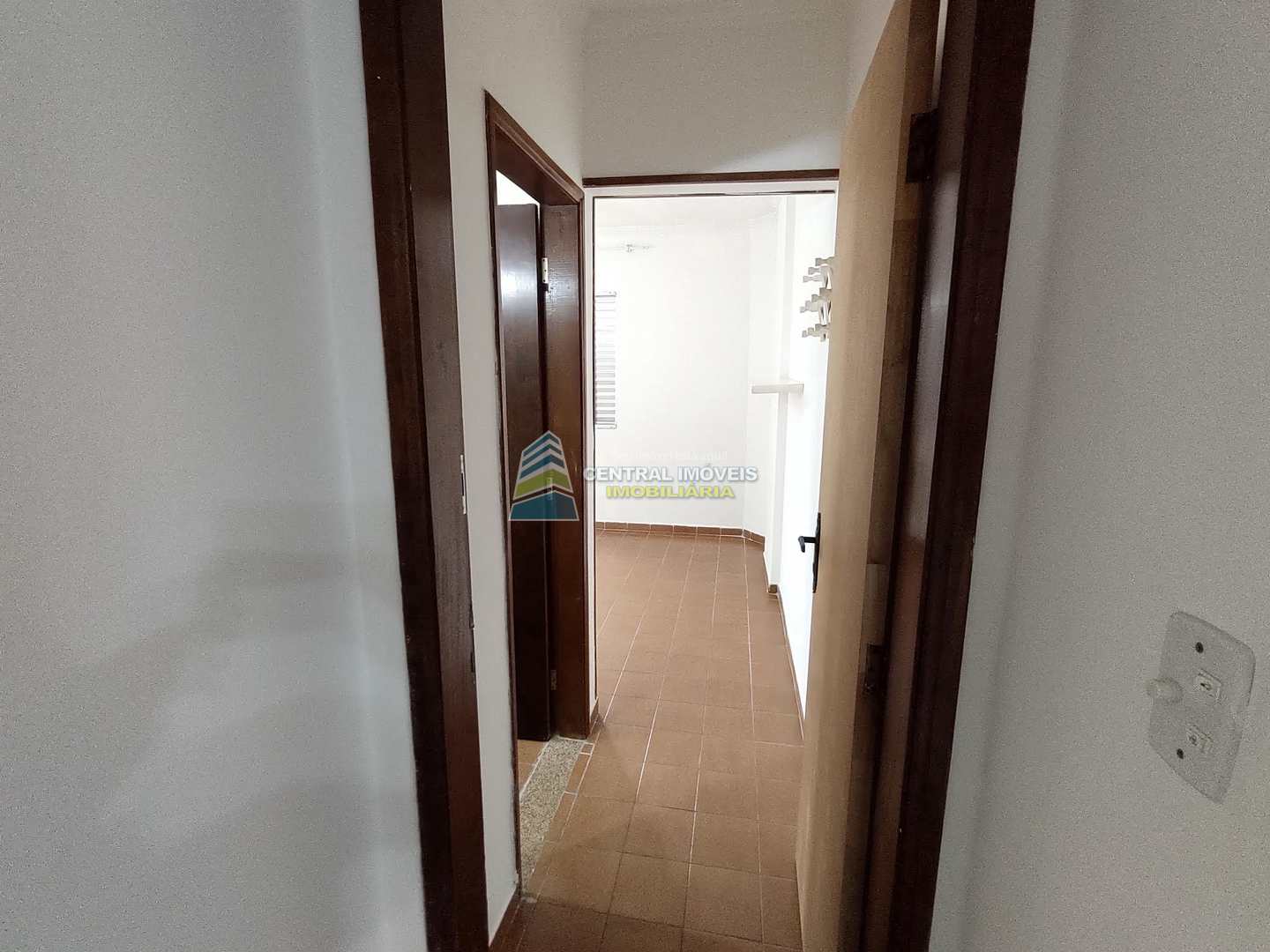 Apartamento à venda com 2 quartos, 75m² - Foto 23