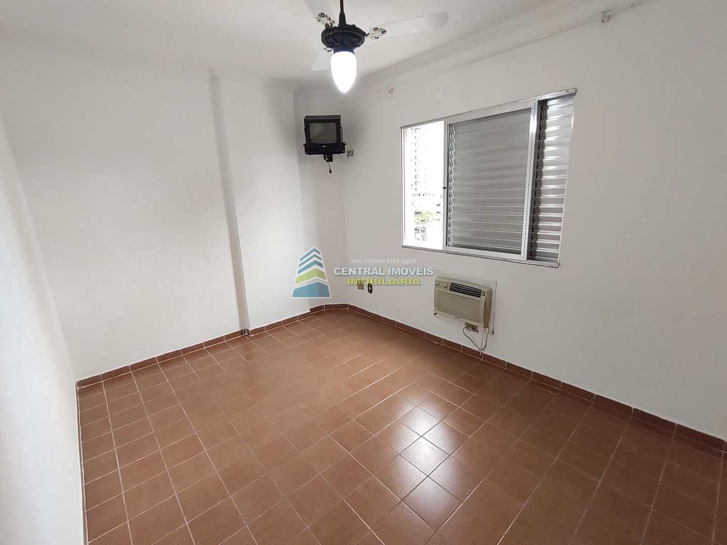 Apartamento à venda com 2 quartos, 75m² - Foto 28