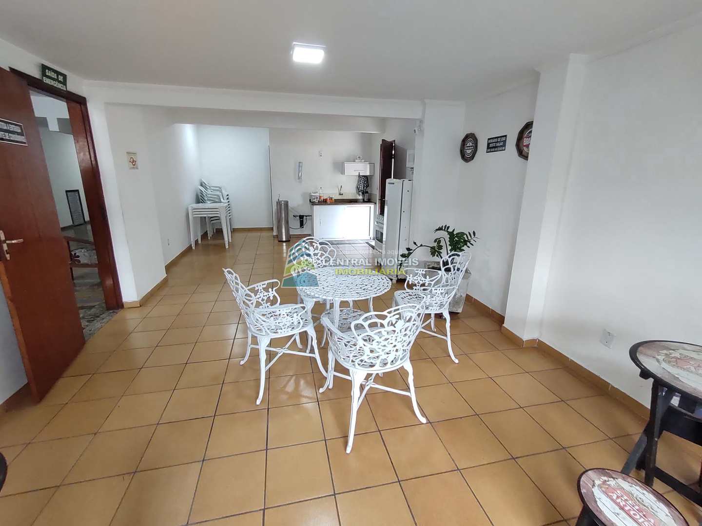 Apartamento à venda com 2 quartos, 75m² - Foto 46