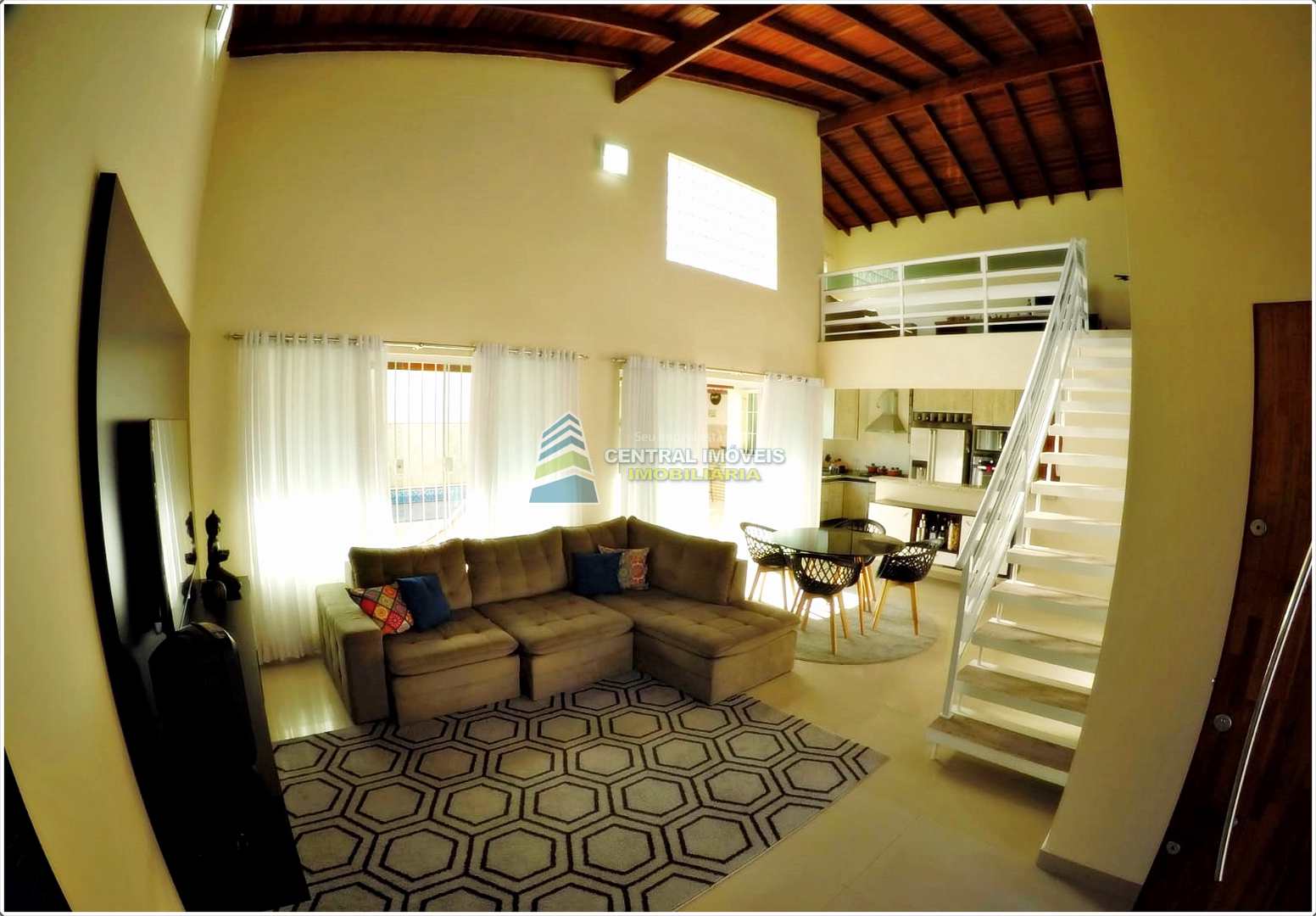 Casa à venda com 4 quartos, 223m² - Foto 3