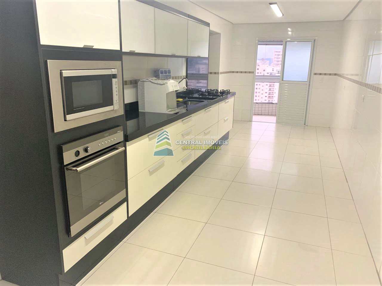 Apartamento à venda com 3 quartos, 197m² - Foto 4