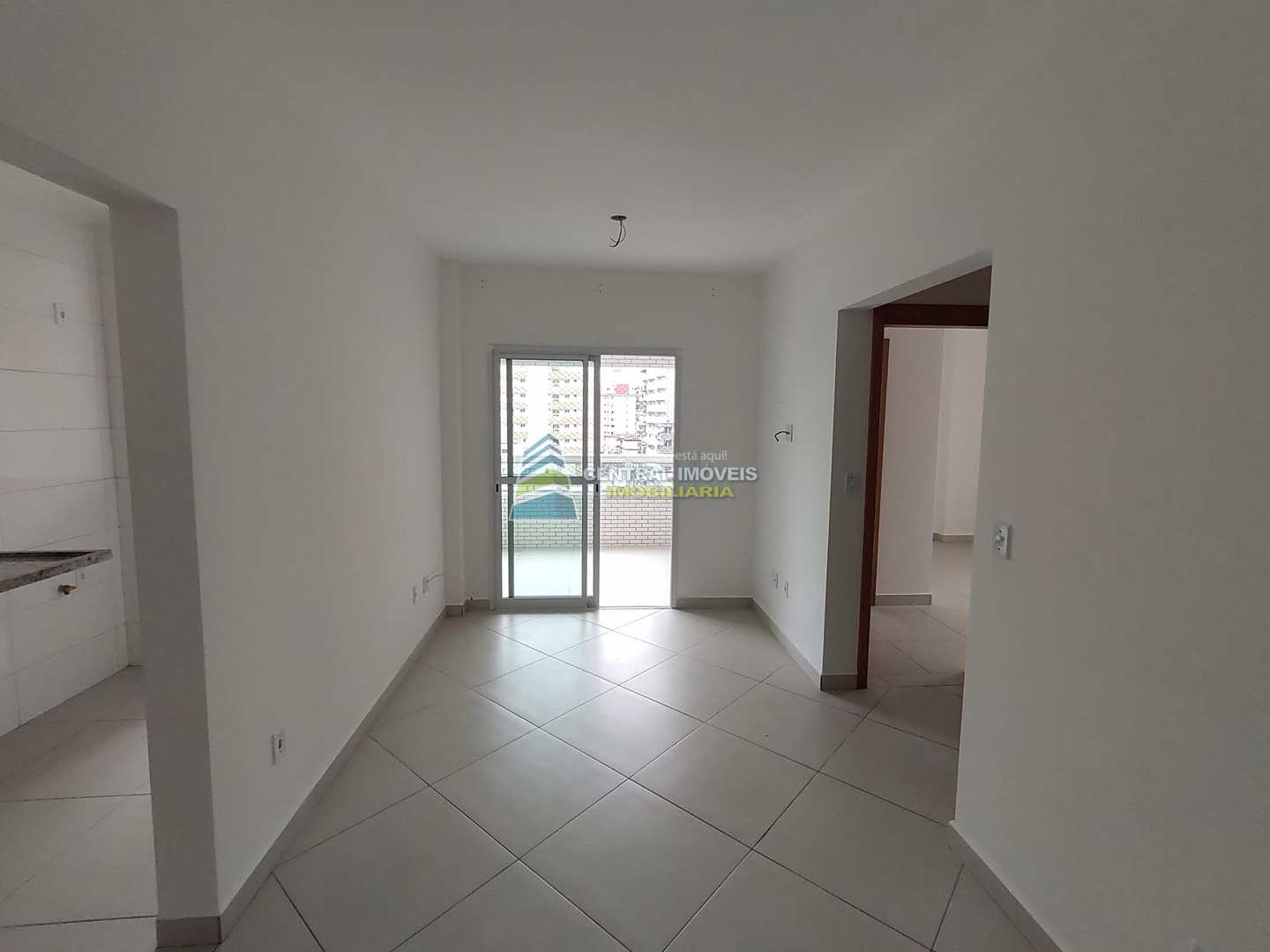 Apartamento à venda com 2 quartos, 68m² - Foto 4