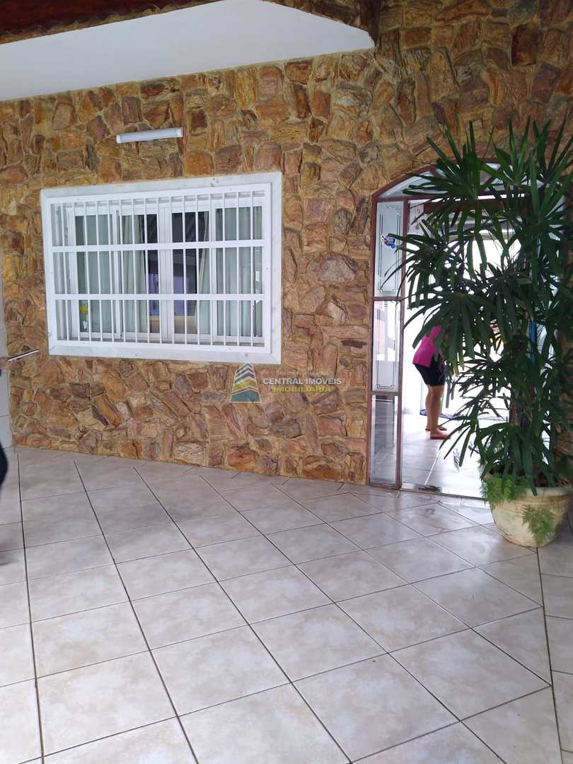 Sobrado à venda com 3 quartos, 129m² - Foto 1