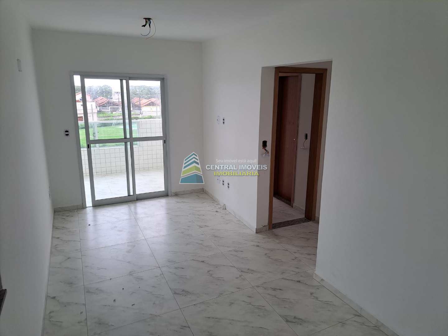 Apartamento à venda com 2 quartos, 76m² - Foto 1