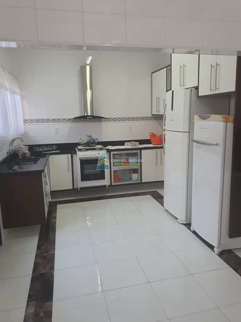 Casa à venda com 5 quartos, 600m² - Foto 5