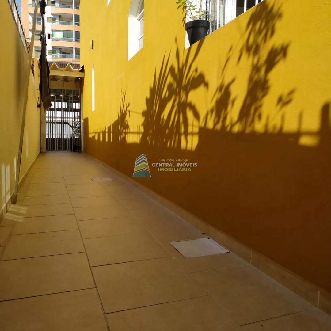 Sobrado à venda com 3 quartos, 120m² - Foto 2