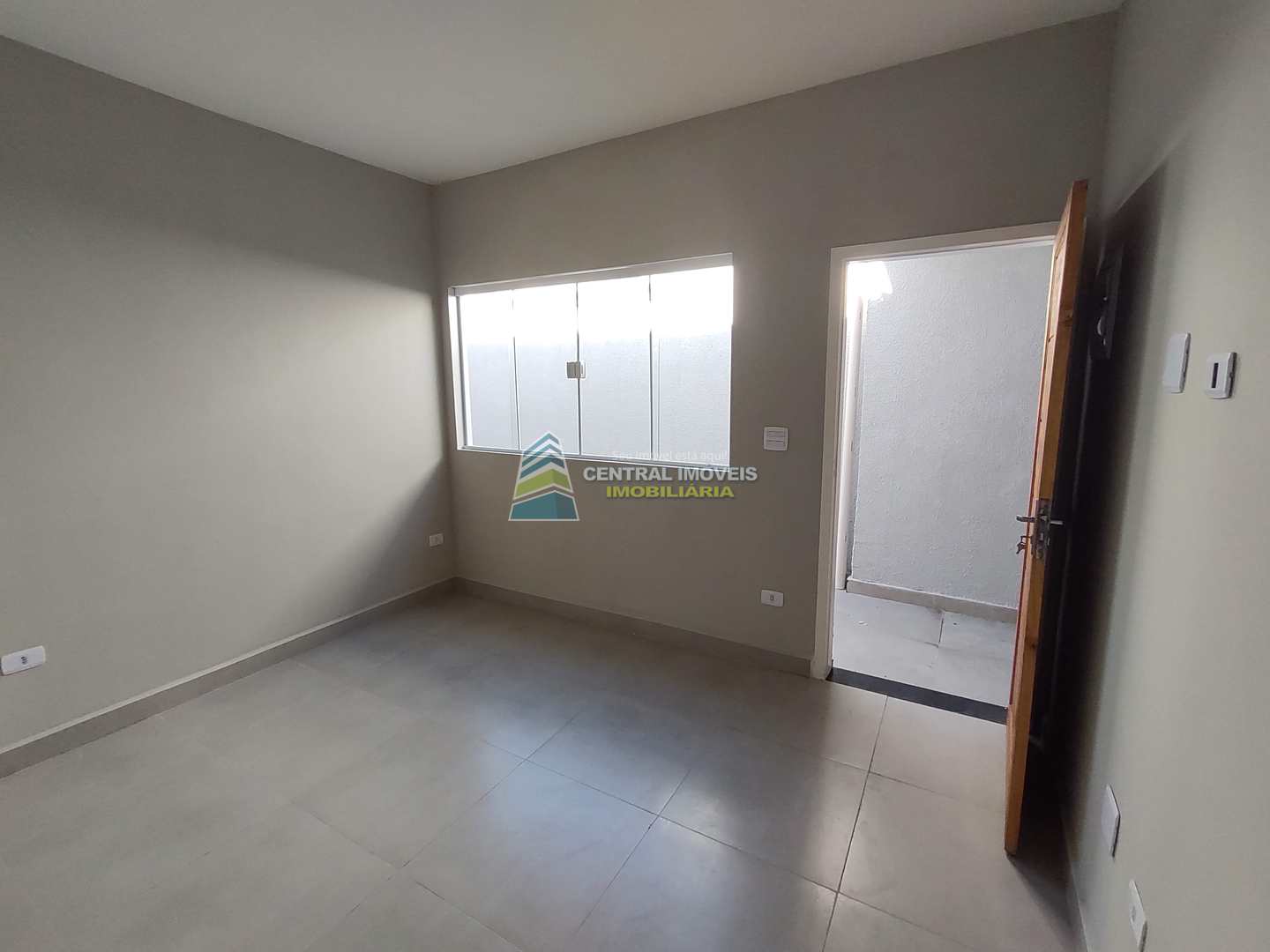 Casa à venda com 2 quartos, 100m² - Foto 11