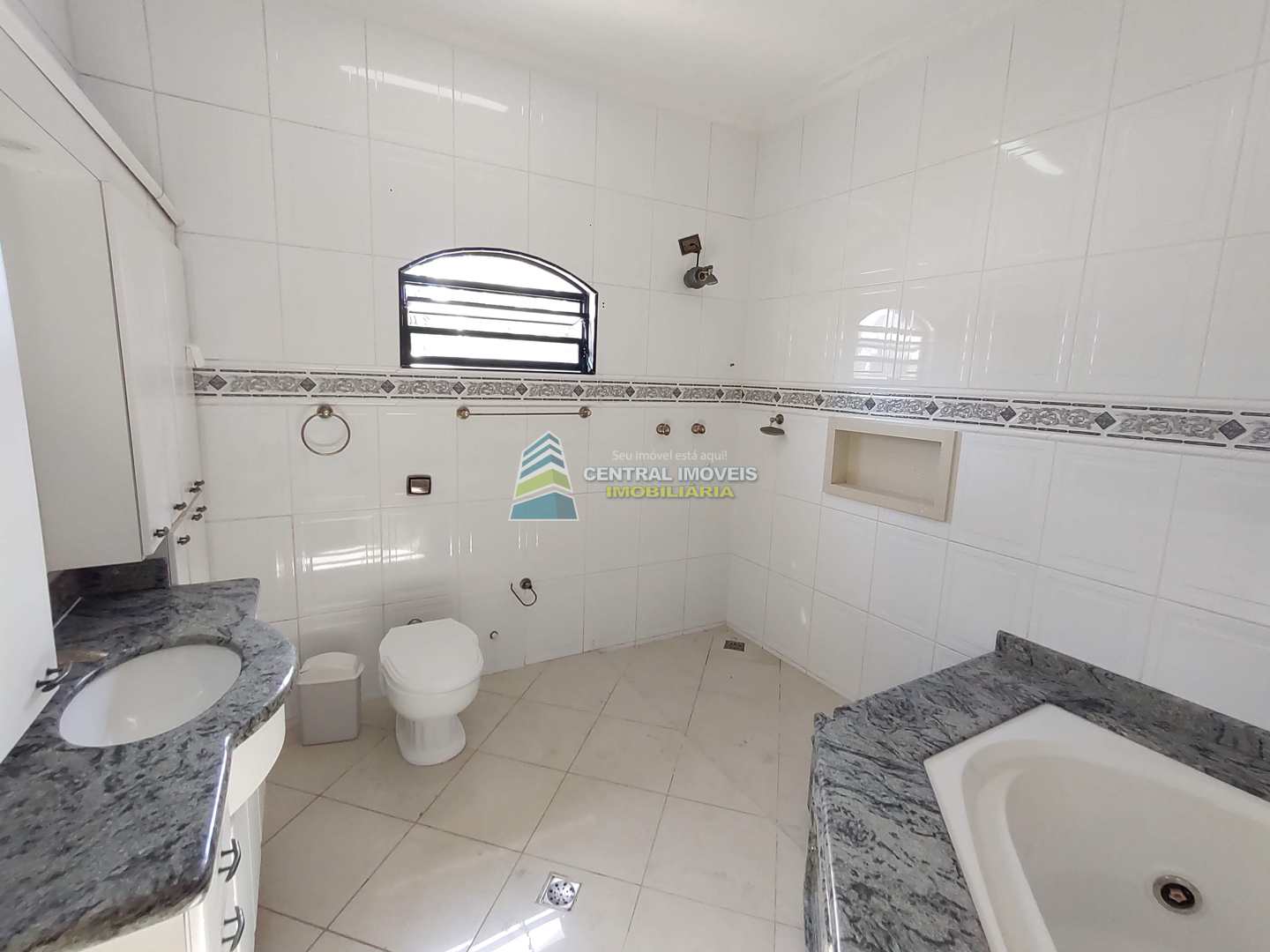 Sobrado à venda com 5 quartos, 326m² - Foto 87