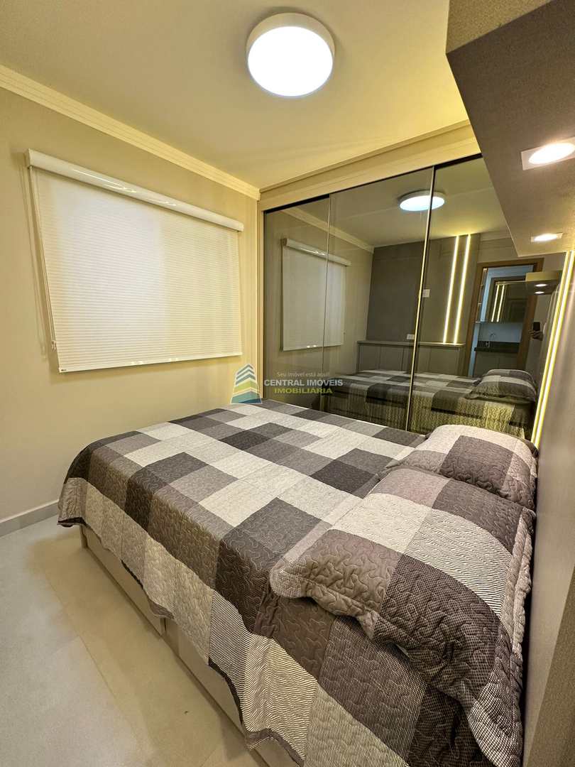 Apartamento à venda com 2 quartos, 65m² - Foto 15