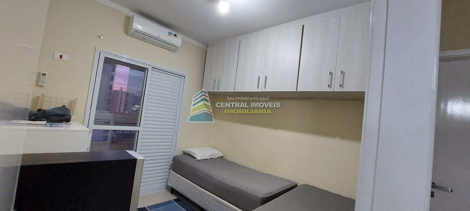 Apartamento à venda com 2 quartos, 67m² - Foto 7