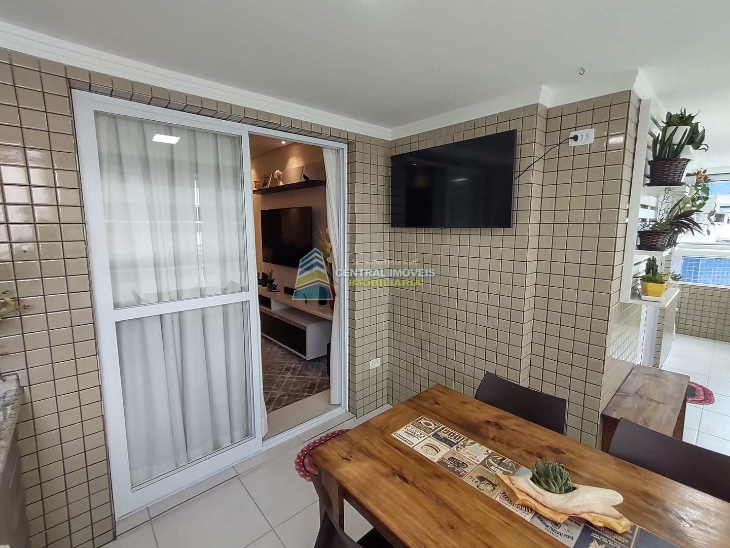 Apartamento à venda com 3 quartos, 122m² - Foto 1